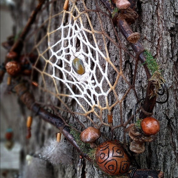 Handmade Nature-inspired dream catcher, made to order. - Picture 1 of 5